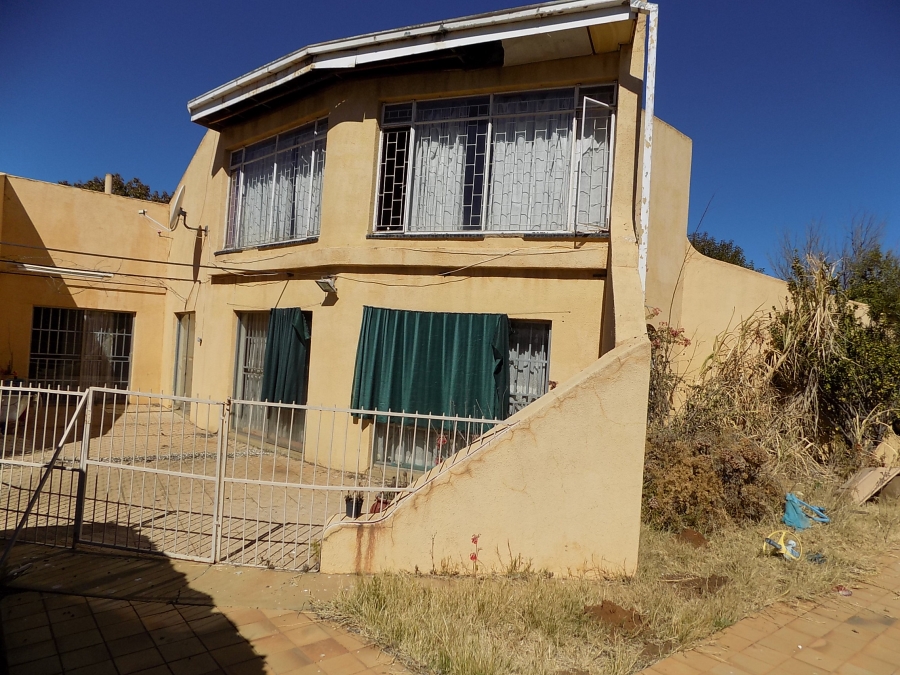 4 Bedroom Property for Sale in Moosa Park North West